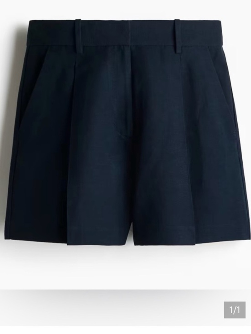 H&M high waisted linen blend navy blue pleated shorts size 10